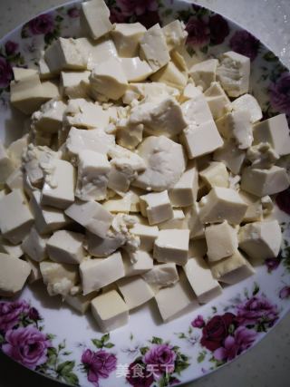 麻婆豆腐的做法步骤：1