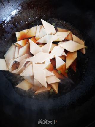 青椒干豆腐的做法步骤：5