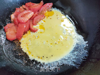 番茄鸡蛋面的做法步骤：7