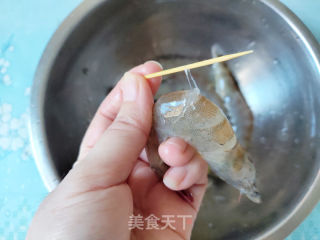 空气炸锅版椒盐虾的做法步骤：2