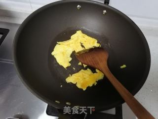 油麦菜炒鸡蛋的做法步骤：4