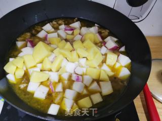 牛肉炖土豆萝卜的做法步骤：5