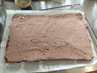 巧克力树桩蛋糕卷的做法步骤：13