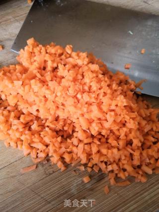 胡萝卜蛋卷的做法步骤：1