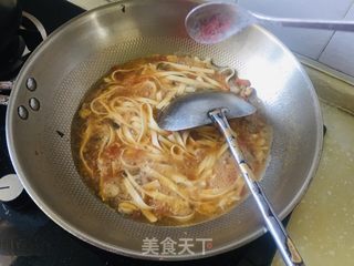 雞肉蘑菇湯麵的做法步驟:5