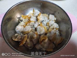 蛤蜊炒韭菜的做法步骤：3