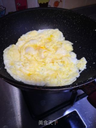 大葱炒鸡蛋的做法步骤：3