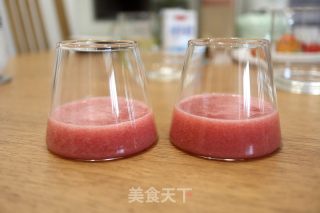 草莓芒果花茶奶冻杯的做法步骤：9