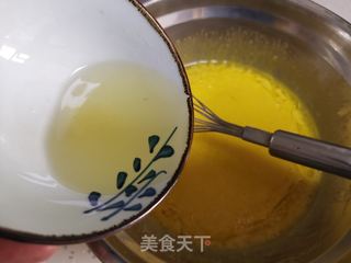 戚风纸杯小蛋糕的做法步骤：4