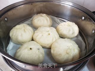 马齿苋鸭蛋包子的做法步骤：17