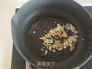 黑椒芦笋炒牛肉粒的做法步骤：4