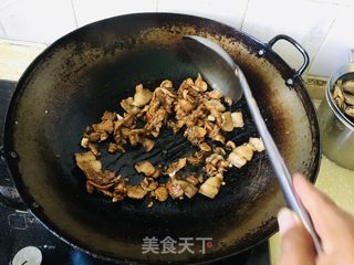 芹菜炒肉片的做法步骤：4