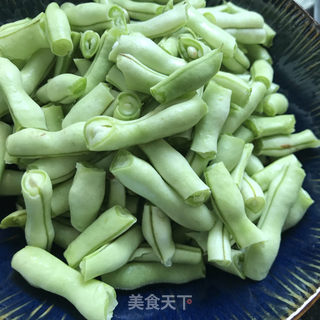 番茄炒豆角的做法步骤：4