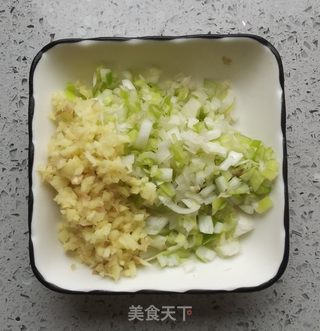 牛肉馅馄饨皮锅贴的做法步骤：5