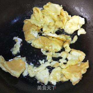 木耳菜炒鸡蛋 的做法步骤：4