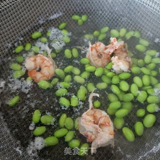 毛豆鲜虾土司沙拉的做法步骤：4