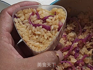  紫甘蓝饭团的做法步骤：7