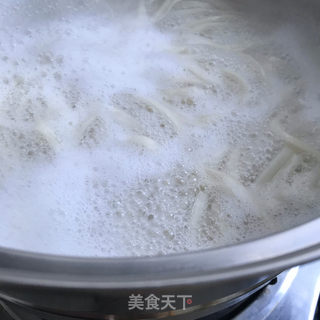 松茸杂酱面的做法步骤：11