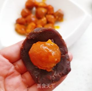 彩色蛋黄酥的做法步骤：1