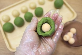 绿豆沙奶黄月饼的做法步骤：5