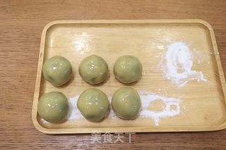 绿豆沙奶黄月饼的做法步骤：8