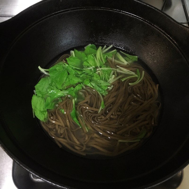 白菜鸡蛋荞麦面的做法步骤：5