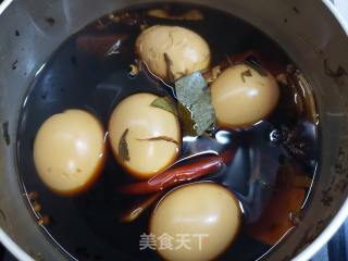 清香入味的茶香乡巴佬卤蛋的做法步骤：9