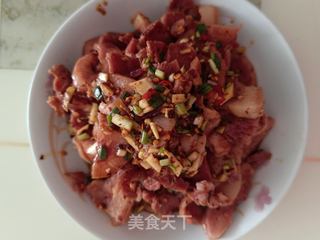 酸辣猪头肉的做法步骤：5