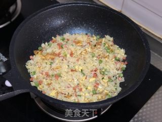 黄金火腿蛋炒饭的做法步骤：5