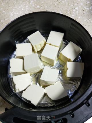 炸豆腐(空气炸锅)的做法步骤：2