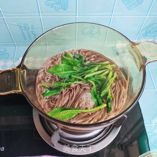 雞胸肉拌蕎麥麵