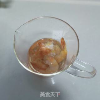 白萝卜虾干粥的做法步骤：2