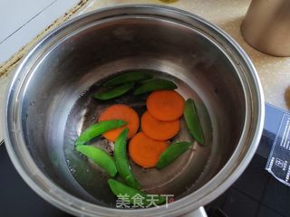 豆角煎蛋三明治的做法步骤：2