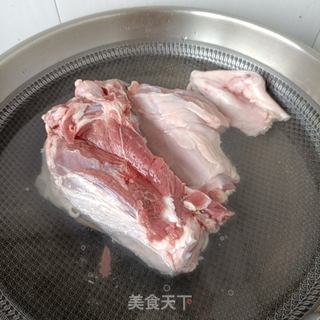 苦菜拌羊肉的做法步骤：1