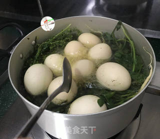 荠菜花煮鸡蛋的做法步骤：4