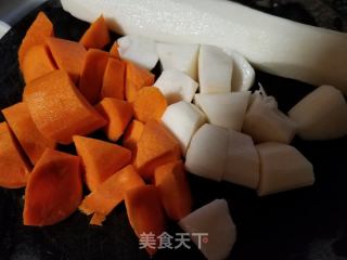 皇帝豆胡萝卜山药汤的做法步骤：2