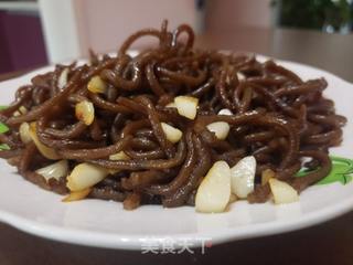 大蒜炒红薯饸烙面的做法步骤：5