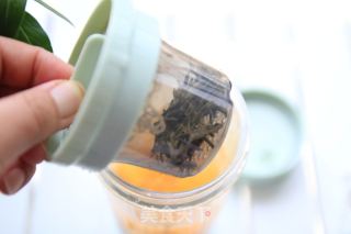 绿茶芒果饮的做法步骤：8