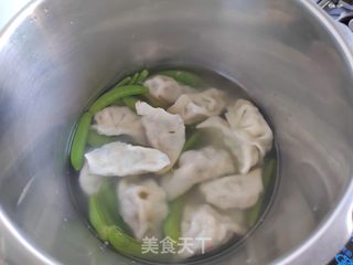 韭菜香菇鲜肉饺的做法步骤：8