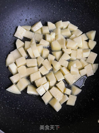 咖喱土豆牛肉的做法步骤：5