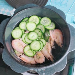 甜虾黄瓜汤的做法步骤：5