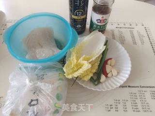 蒜蓉粉丝龙利鱼——适合夏季的蒸菜！的做法步骤：1