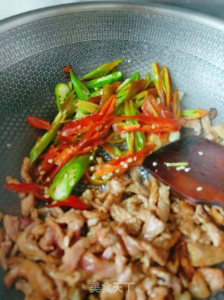 辣椒炒肉的做法步骤：8
