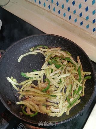 青椒豆豉炒苦瓜的做法步骤：9