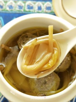 黄花菜牛肉丸汤的做法步骤：9