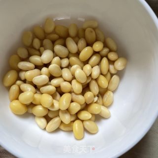 红枣桑葚豆浆的做法步骤：1