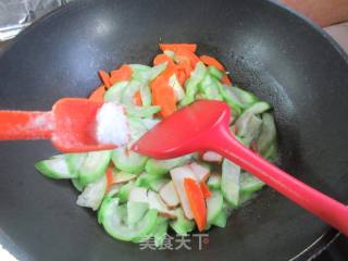香干胡萝卜炒丝瓜的做法步骤：9