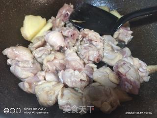 蘑菇烧鸡肉的做法步骤：5