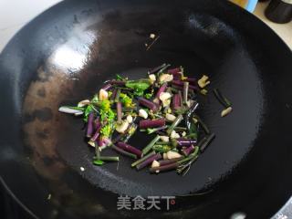 红菜苔炒蛋的做法步骤：4