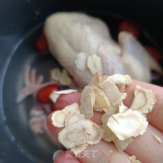 桂圆西洋参鸽子汤的做法步骤：3